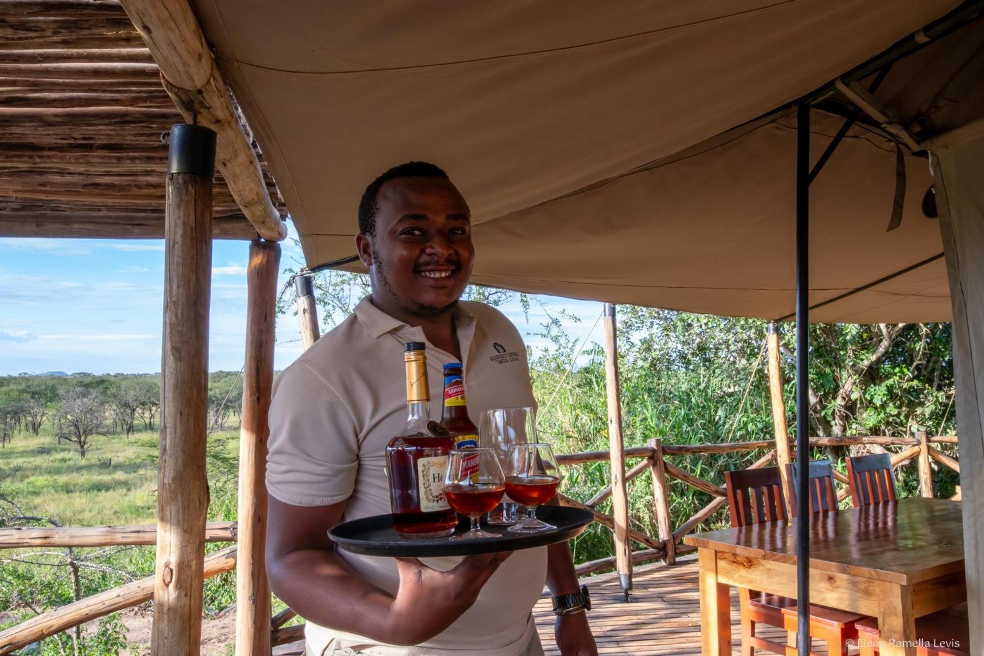 Serengeti Kifaru Tented Lodge Mugumu Exterior foto